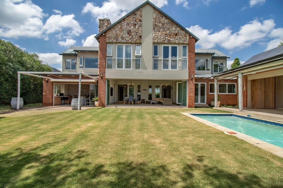 5 Bedroom Property for Sale in Waterfall Country Estate Gauteng