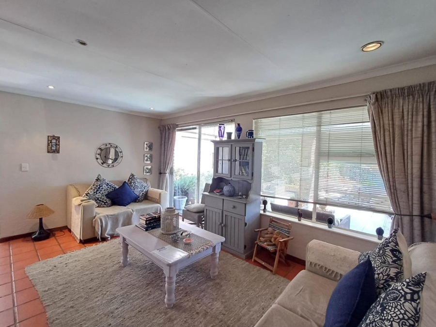 To Let 3 Bedroom Property for Rent in Northwold Gauteng