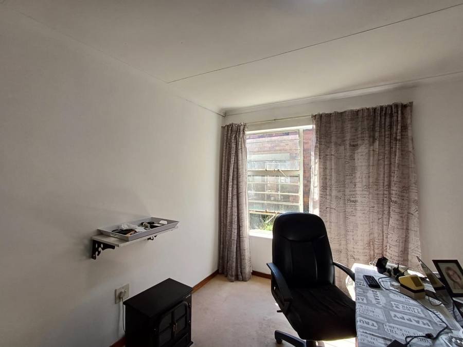 To Let 3 Bedroom Property for Rent in Northwold Gauteng