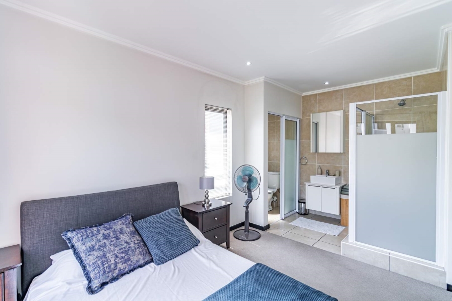 2 Bedroom Property for Sale in Barbeque Downs Gauteng