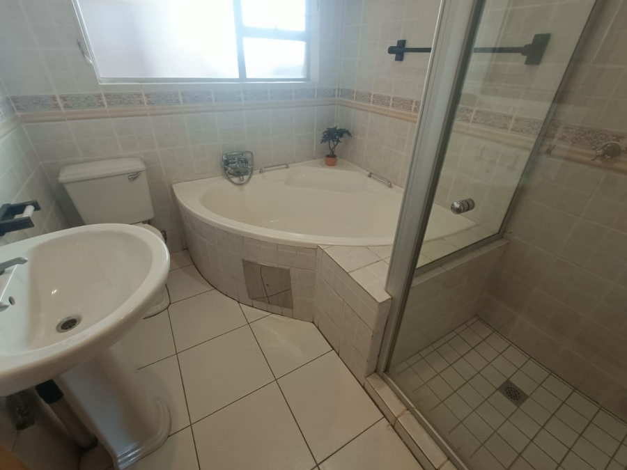 3 Bedroom Property for Sale in Clubview Gauteng