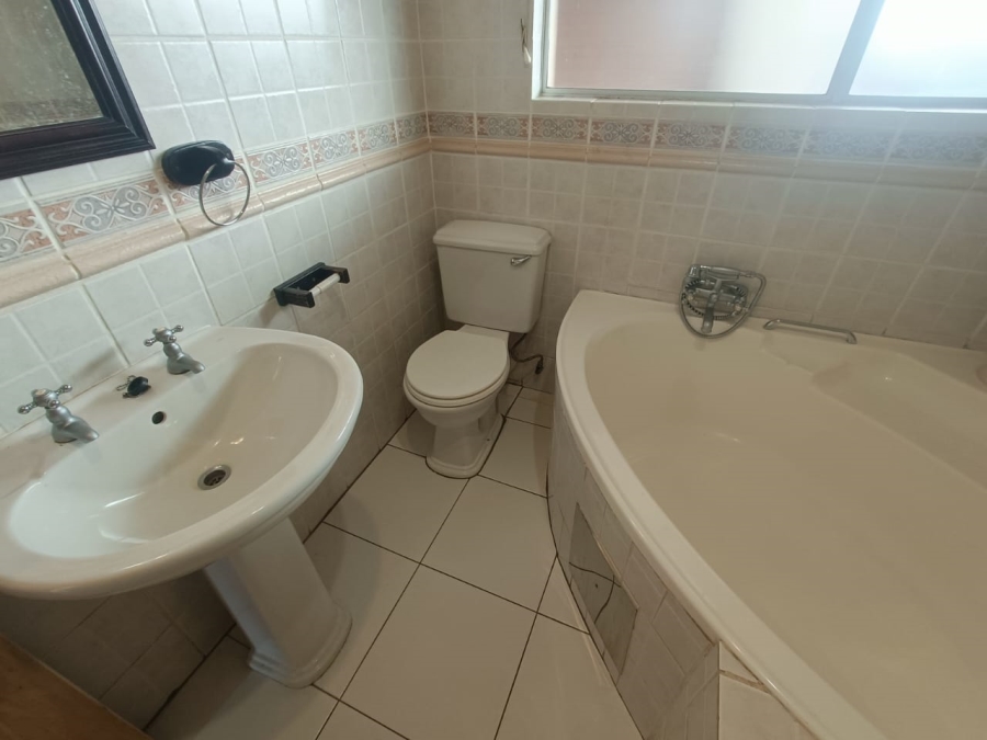 3 Bedroom Property for Sale in Clubview Gauteng