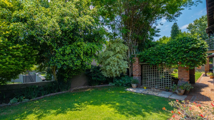 4 Bedroom Property for Sale in Boardwalk Manor Gauteng
