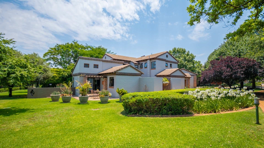 4 Bedroom Property for Sale in Boardwalk Manor Gauteng