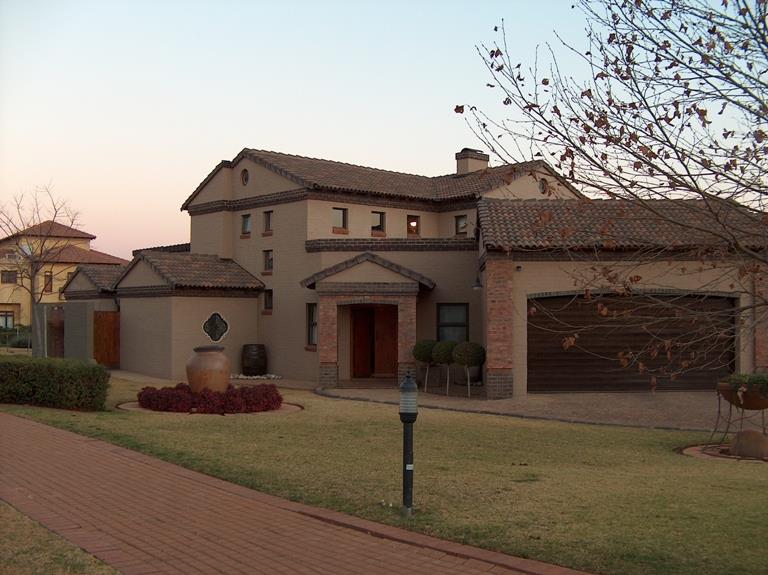 4 Bedroom Property for Sale in Boardwalk Manor Gauteng