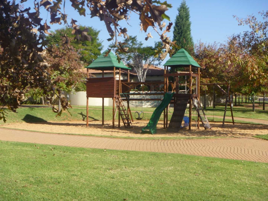 4 Bedroom Property for Sale in Boardwalk Manor Gauteng