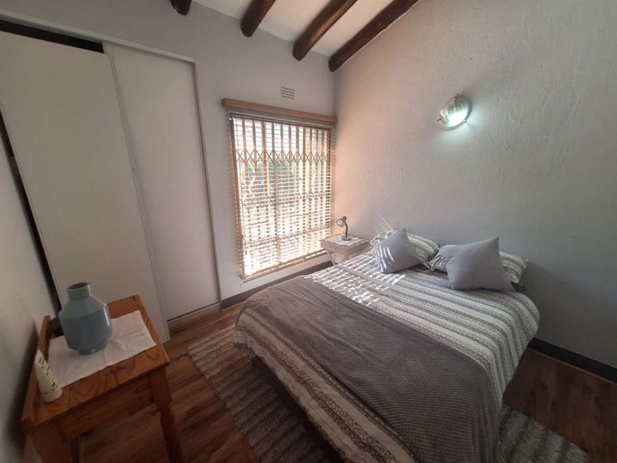 To Let 4 Bedroom Property for Rent in Constantia Kloof Gauteng