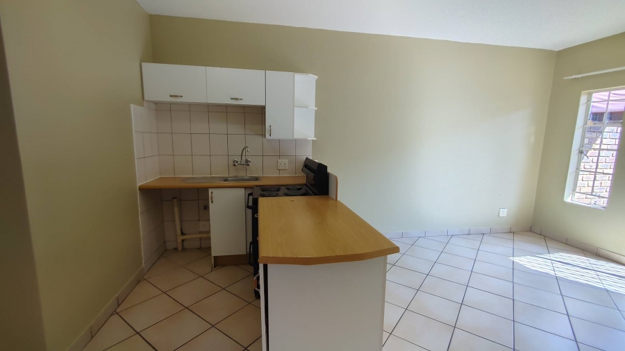 To Let 1 Bedroom Property for Rent in Highveld Ext 12 Gauteng