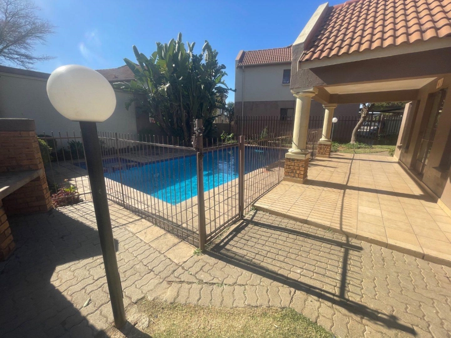 1 Bedroom Property for Sale in Esther Park Gauteng