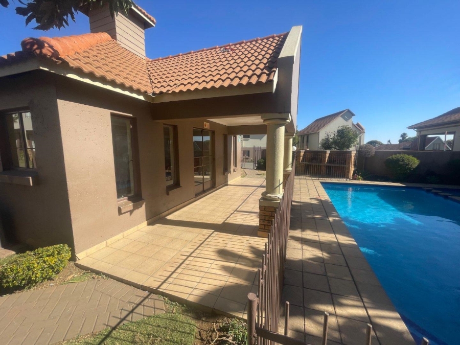 1 Bedroom Property for Sale in Esther Park Gauteng
