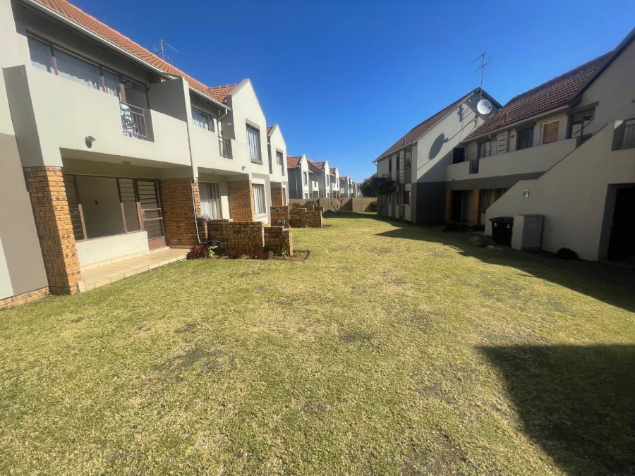 1 Bedroom Property for Sale in Esther Park Gauteng