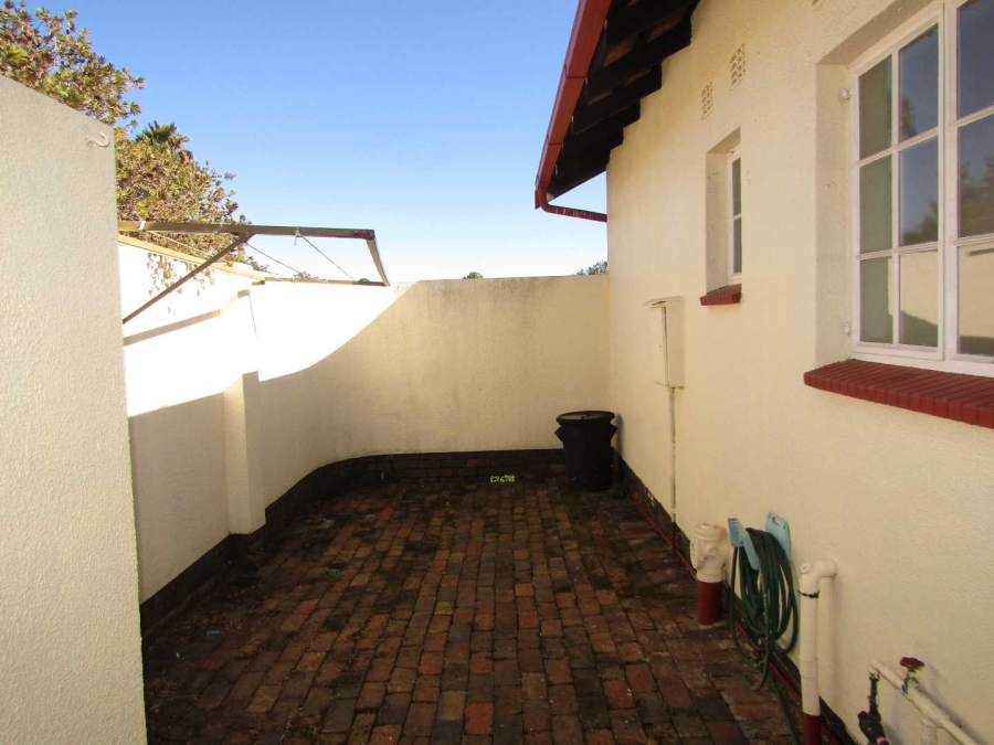 2 Bedroom Property for Sale in Helderkruin Gauteng
