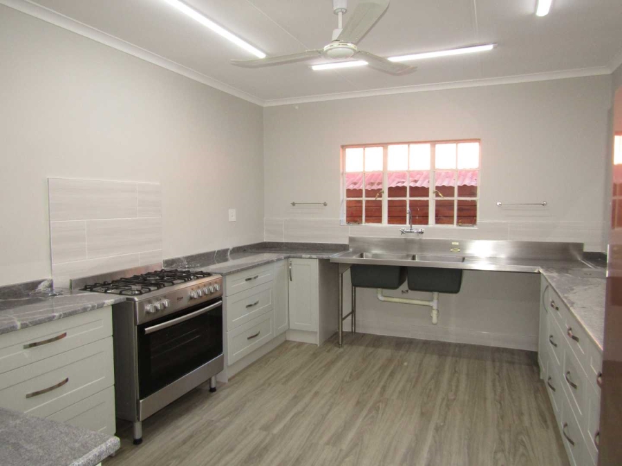 2 Bedroom Property for Sale in Helderkruin Gauteng