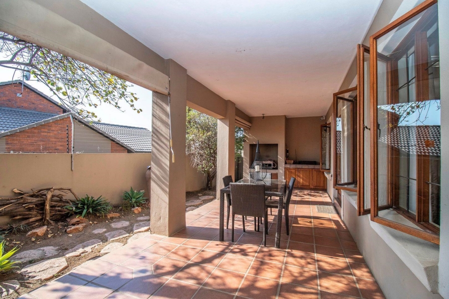 To Let 3 Bedroom Property for Rent in Barbeque Downs Gauteng