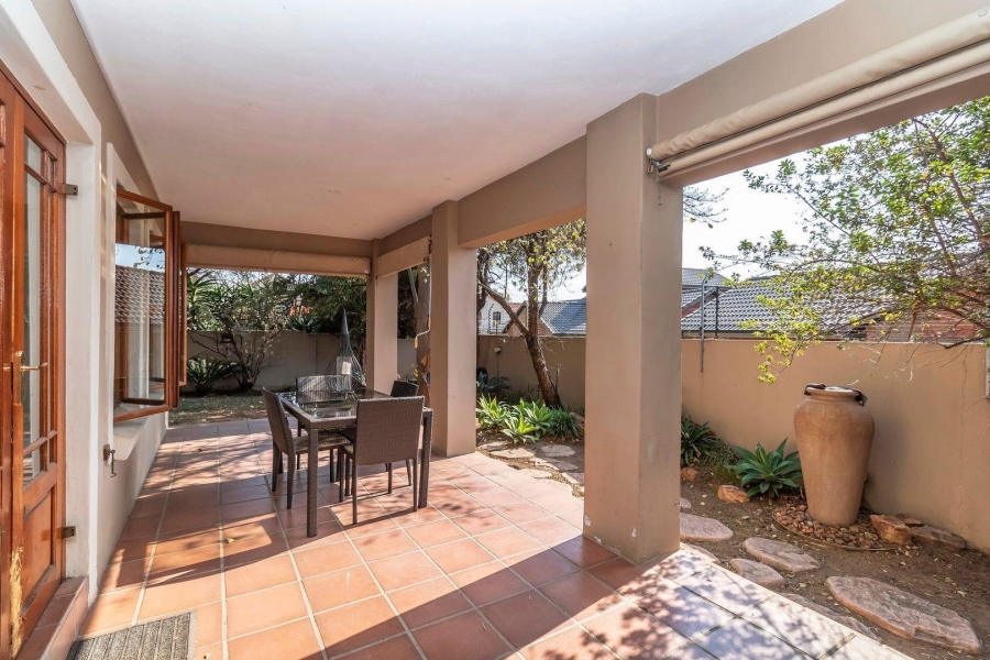 To Let 3 Bedroom Property for Rent in Barbeque Downs Gauteng