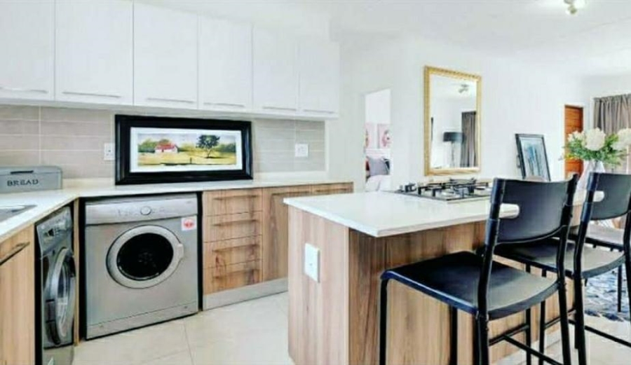 To Let 2 Bedroom Property for Rent in Modderfontein Gauteng