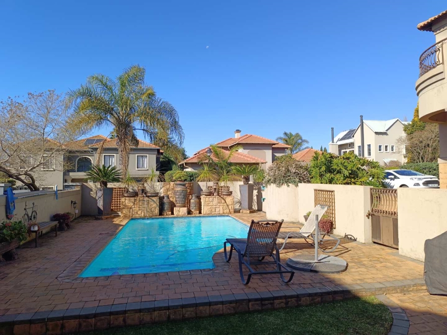 5 Bedroom Property for Sale in Midstream Estate Gauteng