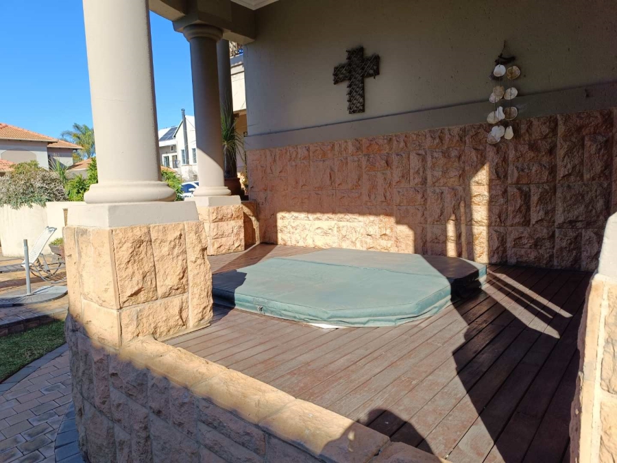 5 Bedroom Property for Sale in Midstream Estate Gauteng