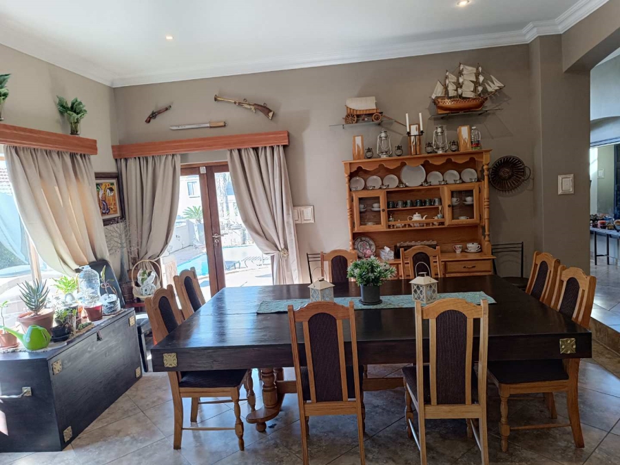 5 Bedroom Property for Sale in Midstream Estate Gauteng