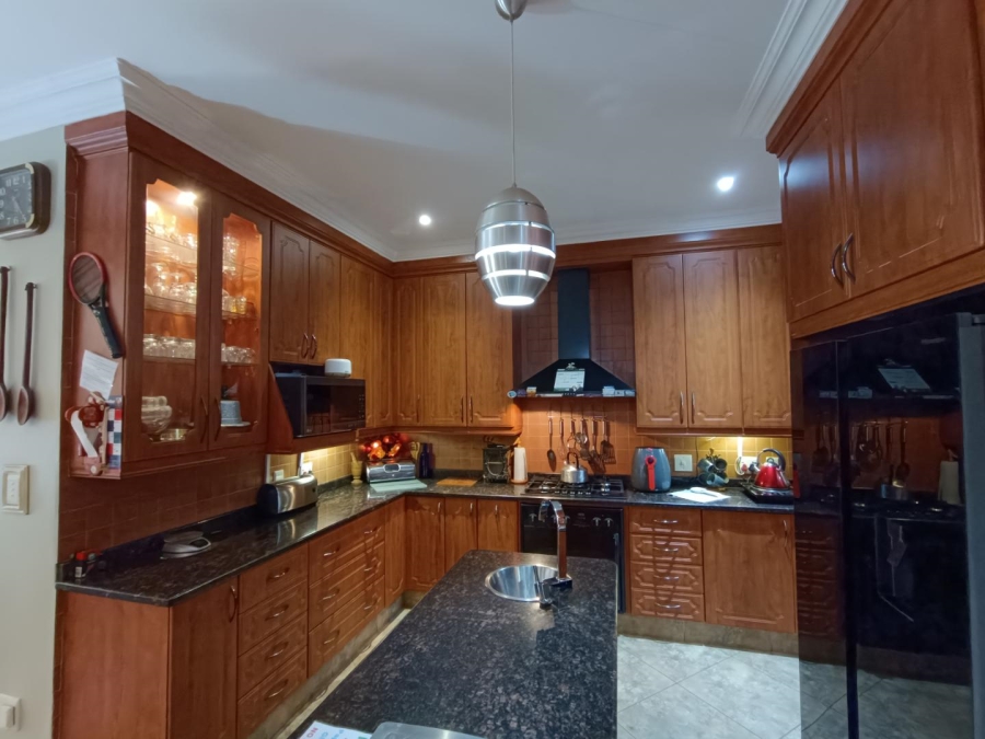 5 Bedroom Property for Sale in Midstream Estate Gauteng