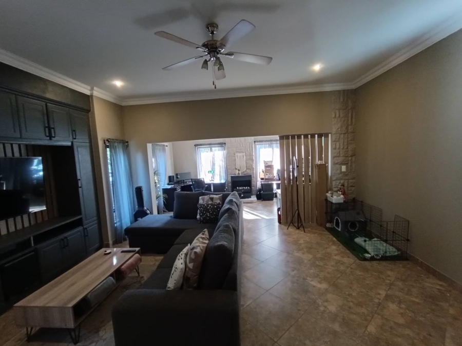 5 Bedroom Property for Sale in Midstream Estate Gauteng