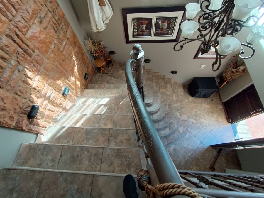 5 Bedroom Property for Sale in Midstream Estate Gauteng