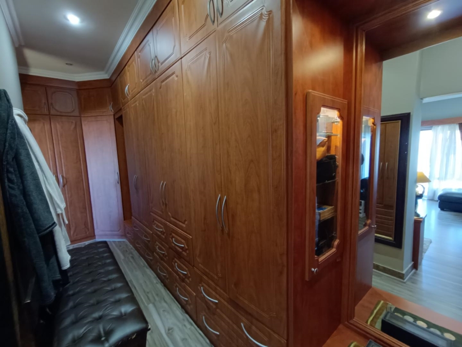 5 Bedroom Property for Sale in Midstream Estate Gauteng