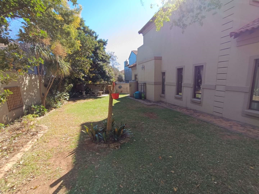 5 Bedroom Property for Sale in Midstream Estate Gauteng