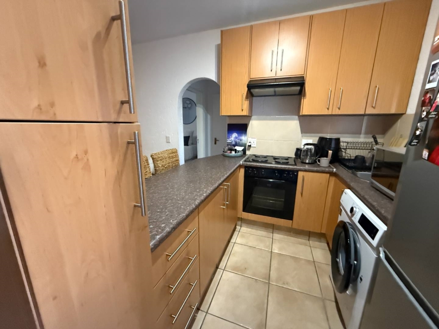 To Let 1 Bedroom Property for Rent in Lonehill Gauteng