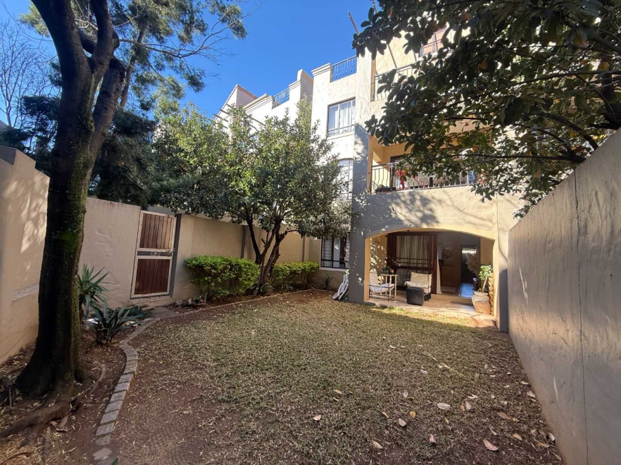 To Let 1 Bedroom Property for Rent in Lonehill Gauteng