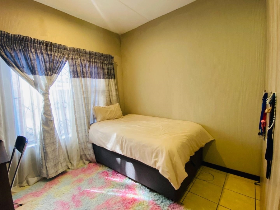3 Bedroom Property for Sale in Wilgeheuwel Gauteng