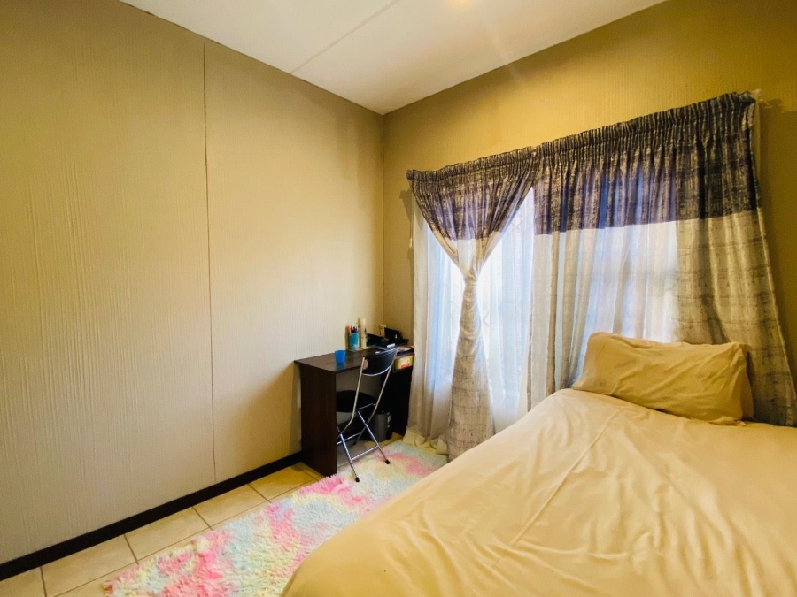 3 Bedroom Property for Sale in Wilgeheuwel Gauteng