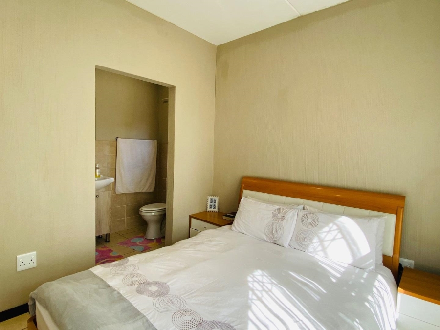 3 Bedroom Property for Sale in Wilgeheuwel Gauteng