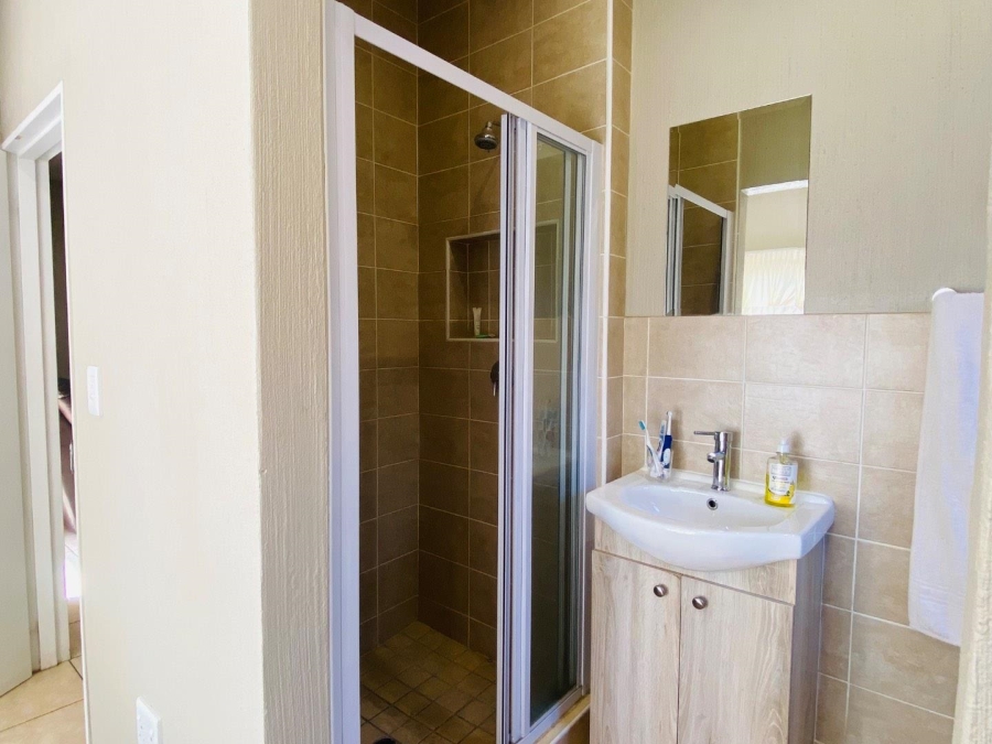 3 Bedroom Property for Sale in Wilgeheuwel Gauteng