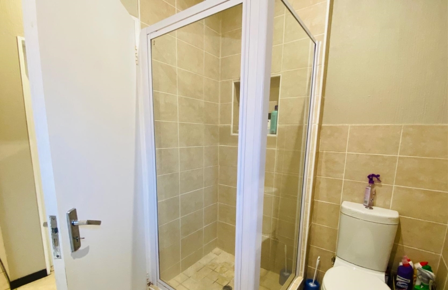 3 Bedroom Property for Sale in Wilgeheuwel Gauteng
