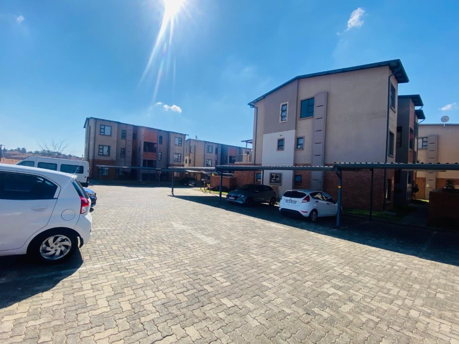 3 Bedroom Property for Sale in Wilgeheuwel Gauteng