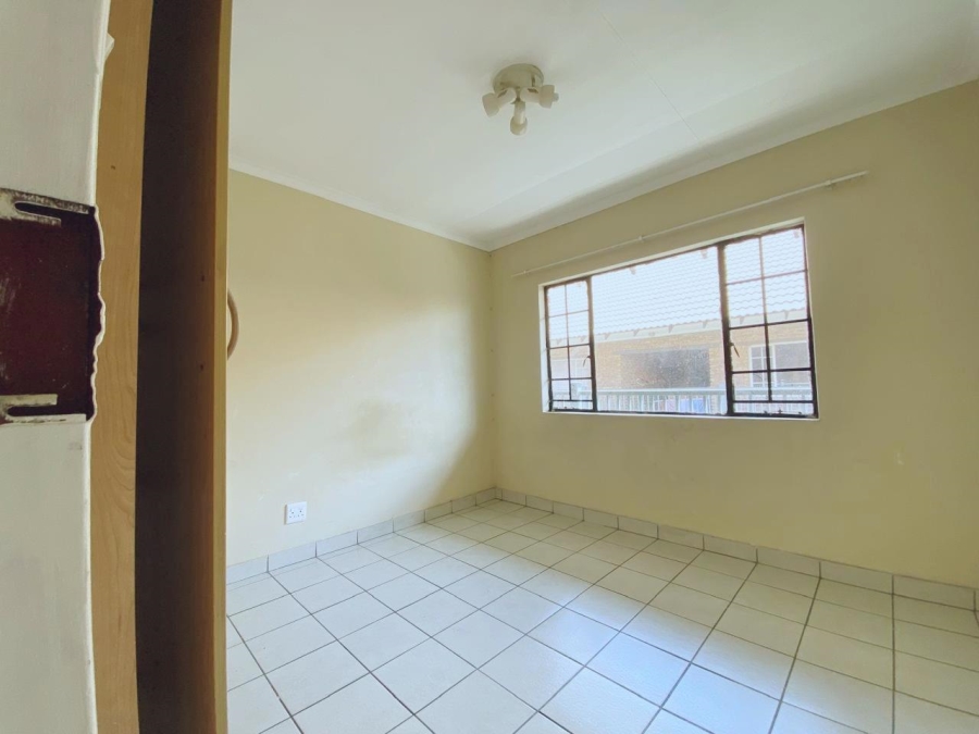 2 Bedroom Property for Sale in Kempton Park Gauteng
