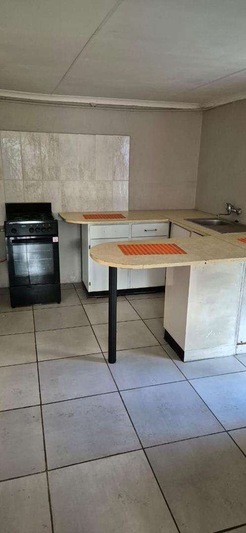 To Let 2 Bedroom Property for Rent in Kameelfontein Gauteng