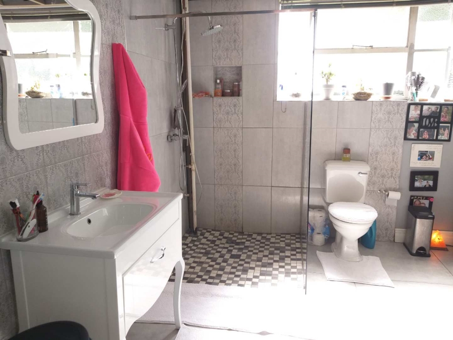 1 Bedroom Property for Sale in Albertville Gauteng
