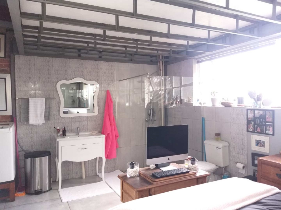 1 Bedroom Property for Sale in Albertville Gauteng