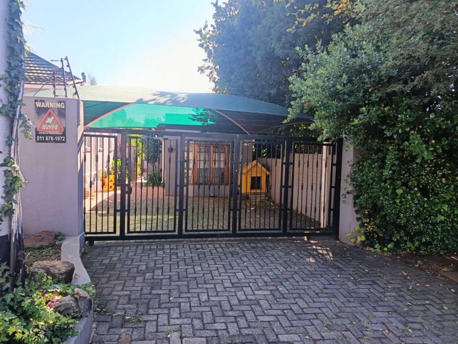 2 Bedroom Property for Sale in Melville Gauteng