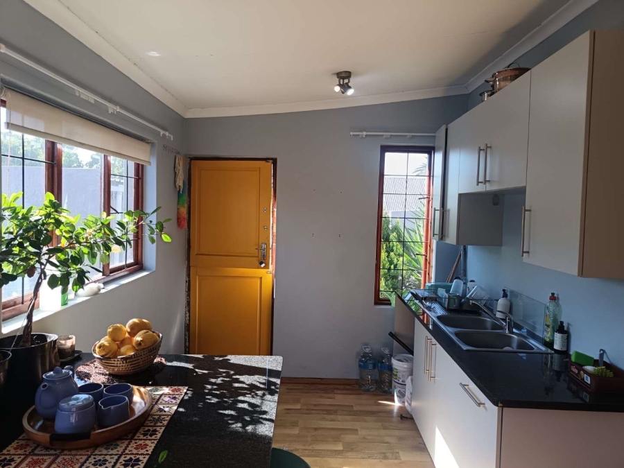 2 Bedroom Property for Sale in Melville Gauteng