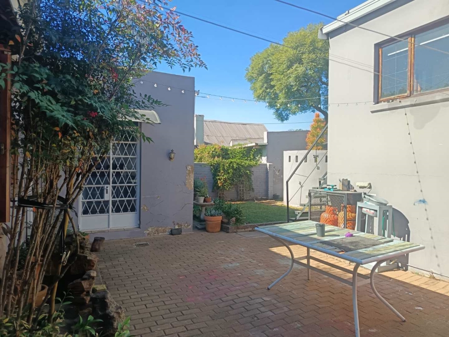 2 Bedroom Property for Sale in Melville Gauteng