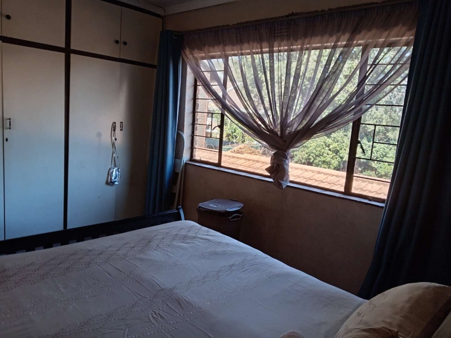 2 Bedroom Property for Sale in Windsor Gauteng
