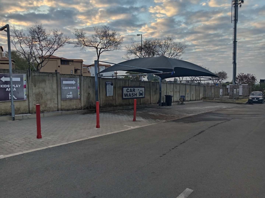 2 Bedroom Property for Sale in Erand Gardens Gauteng