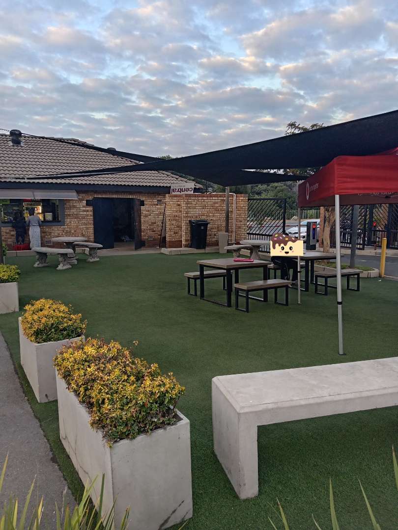 2 Bedroom Property for Sale in Erand Gardens Gauteng