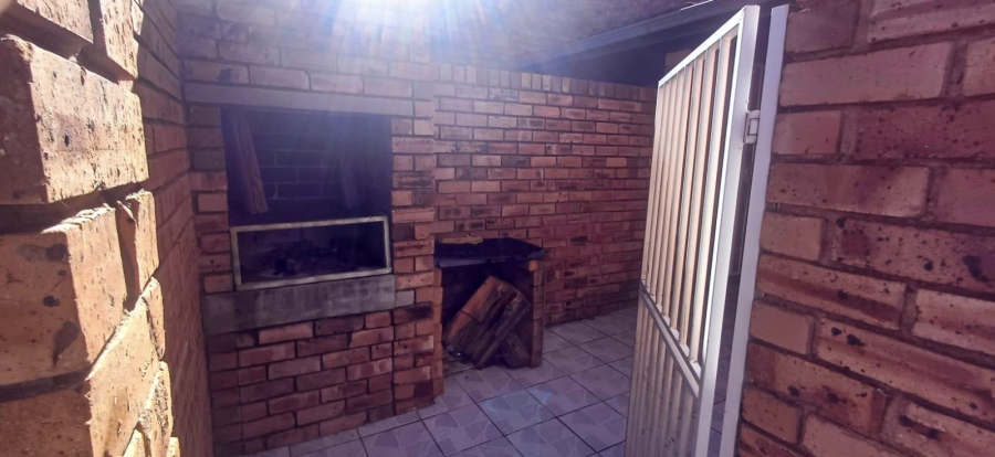 3 Bedroom Property for Sale in Groblerpark Gauteng