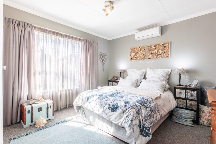 2 Bedroom Property for Sale in Wilgeheuwel Gauteng