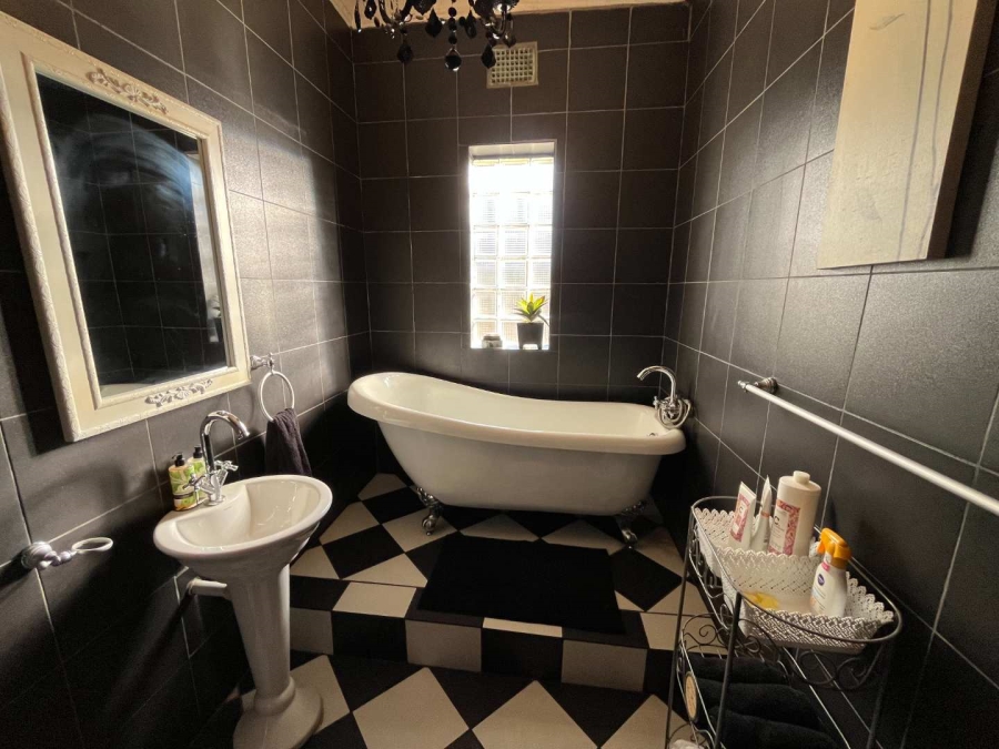 4 Bedroom Property for Sale in Capital Park Gauteng