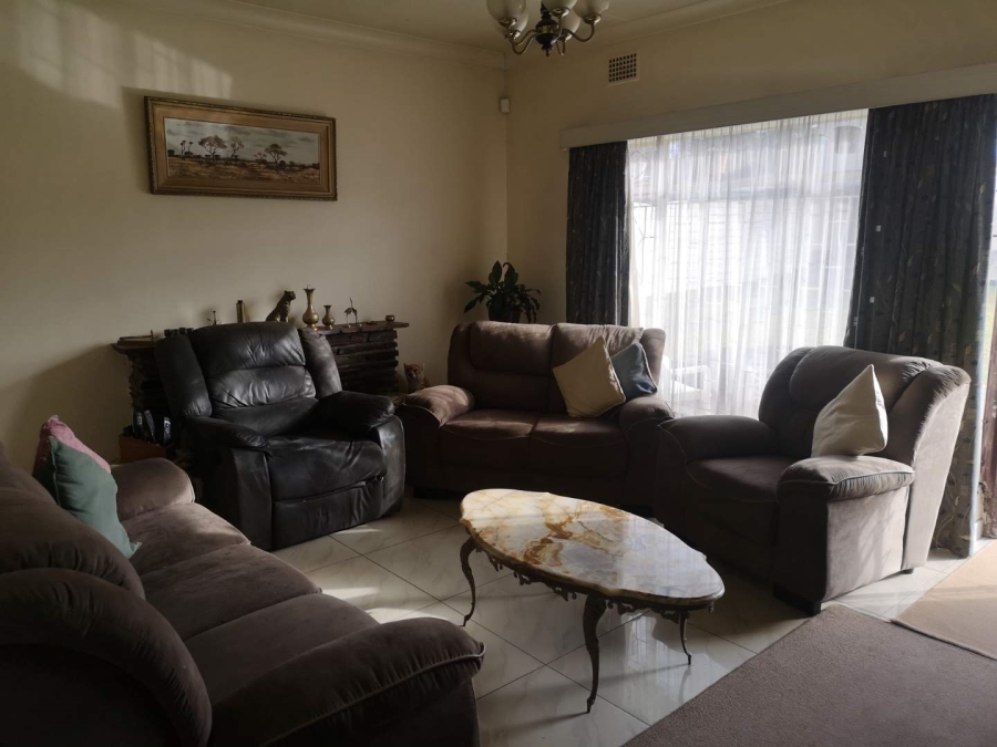 To Let 3 Bedroom Property for Rent in Birchleigh Gauteng